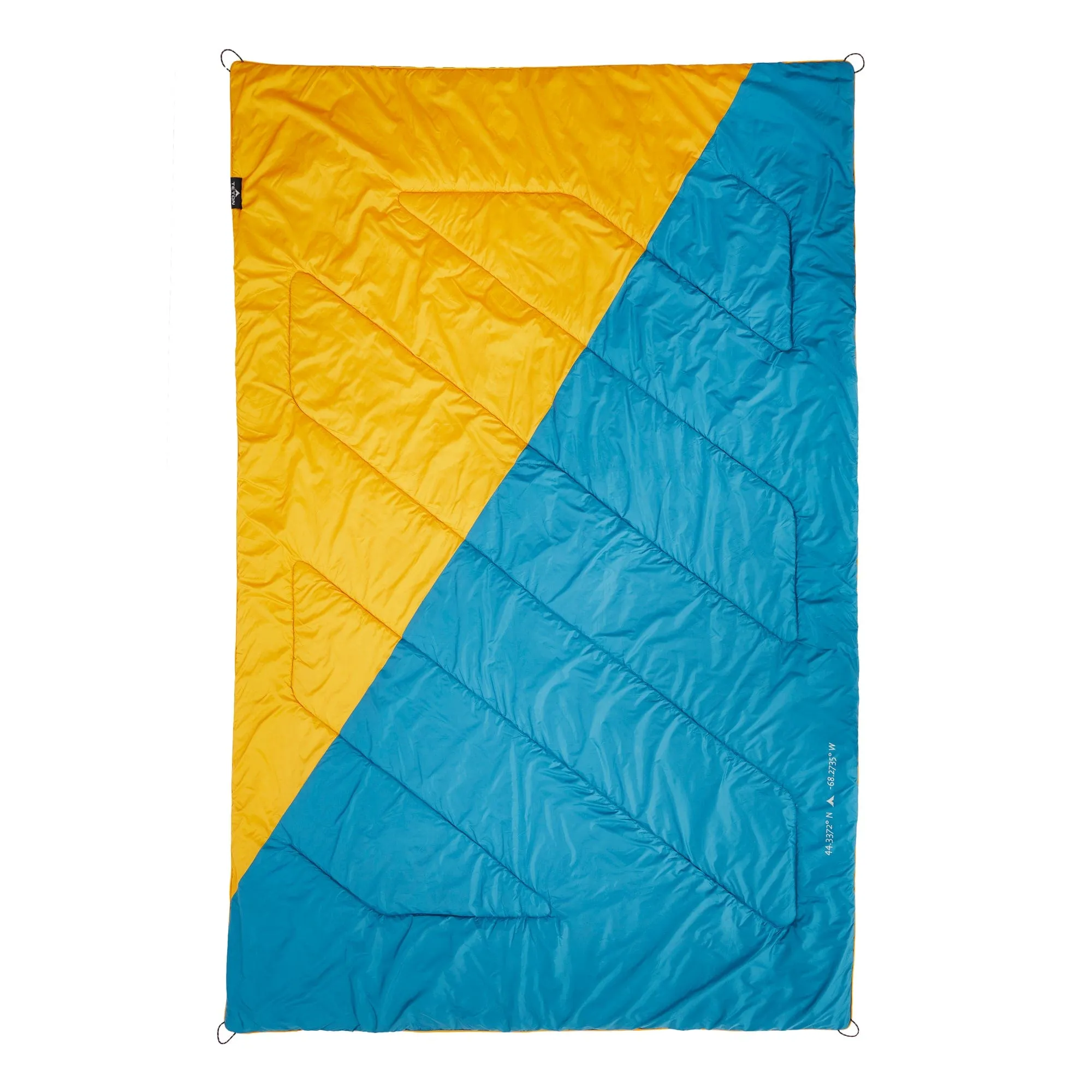 Acadia Mammoth Two-Person Outdoor Camp Blanket