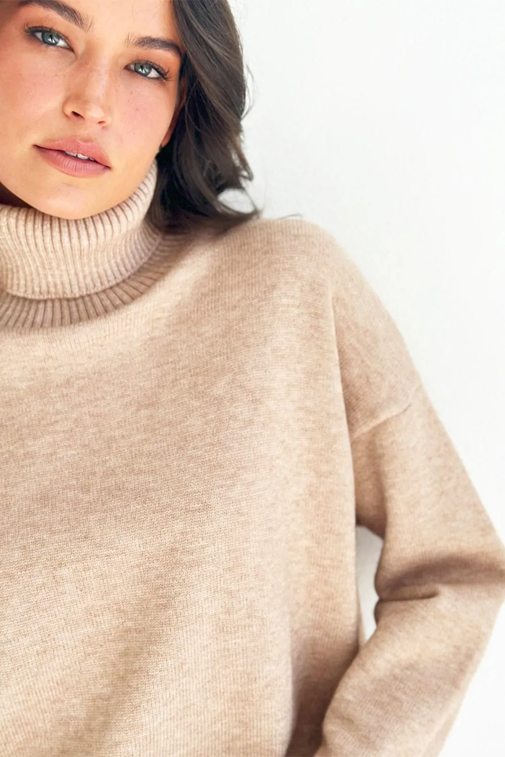 Coco Roll Neck - Oatmeal