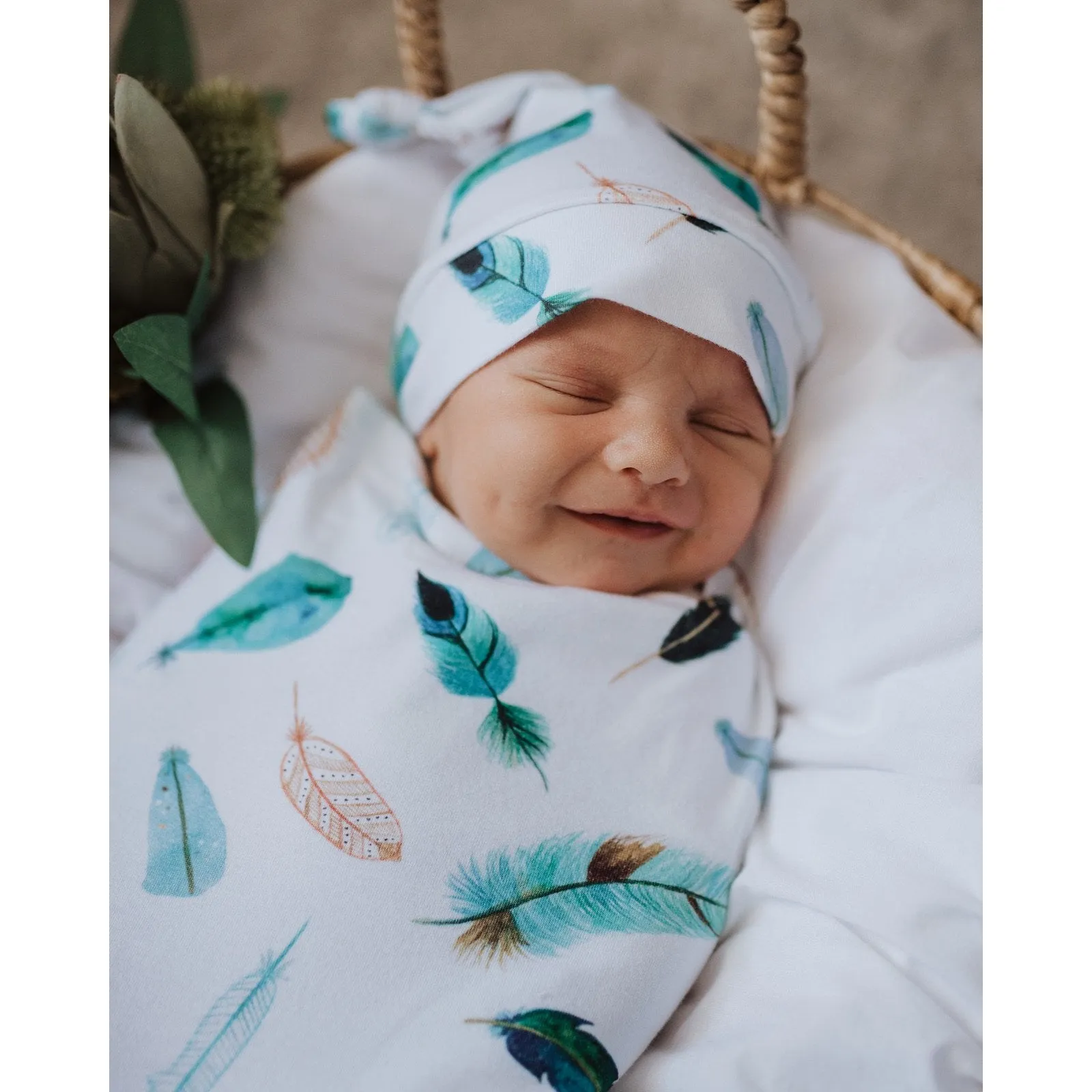 Dreamweaver Snuggle Swaddle & Beanie Set