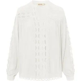 Lea blouse with feminine details / 100068 - Off White