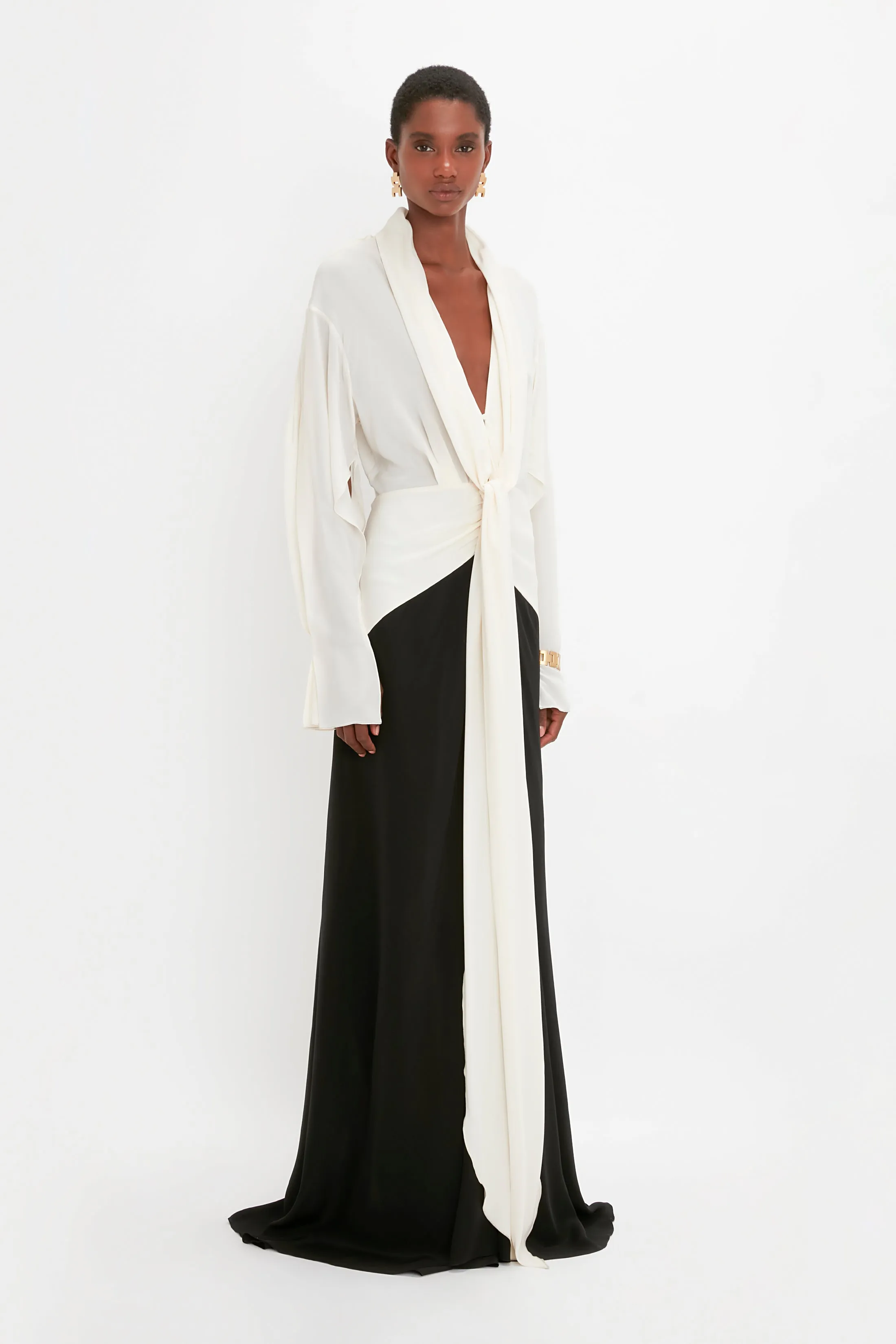 Tie Detail Gown In Vanilla-Black