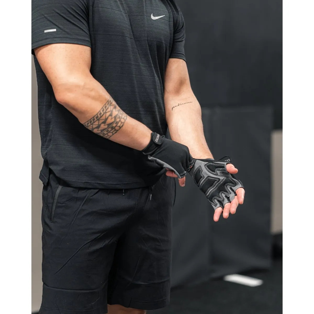 Training Gloves (black-grey)